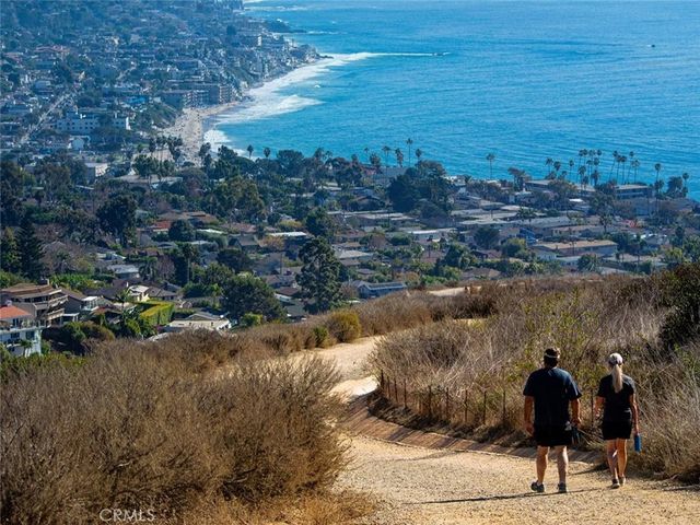 1445 Bluebird Canyon, Laguna Beach, CA 92651