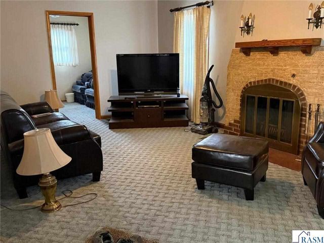 303 E Lafayette Street, Mankato, MN 56001