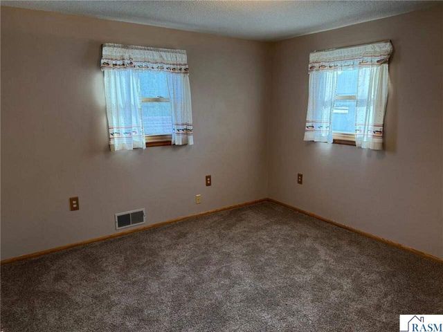 303 E Lafayette Street, Mankato, MN 56001