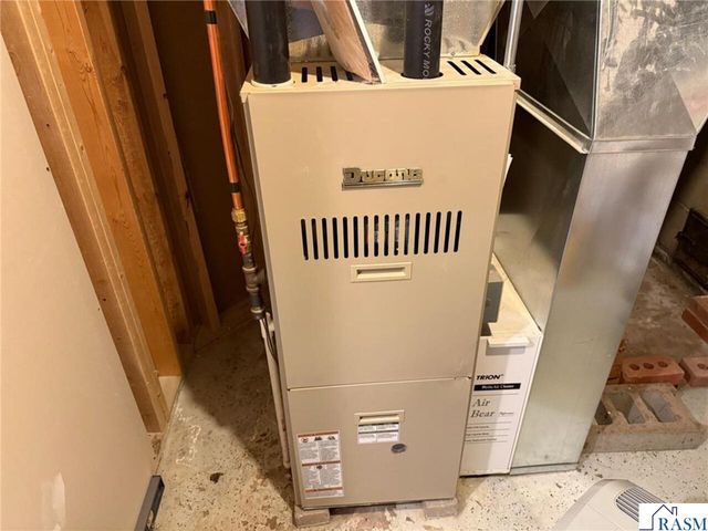 303 E Lafayette Street, Mankato, MN 56001