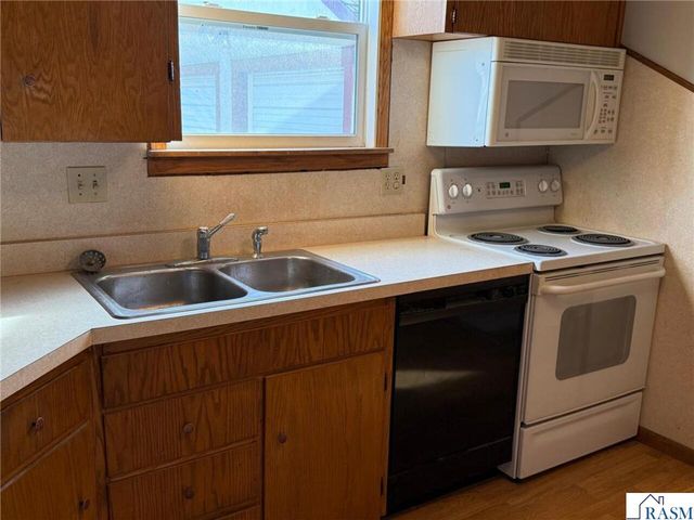 303 E Lafayette Street, Mankato, MN 56001