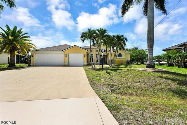 311 SW 32nd PL, Cape Coral, FL 33991