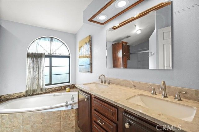 13691 Gavina Avenue 585, Sylmar (los Angeles), CA 91342