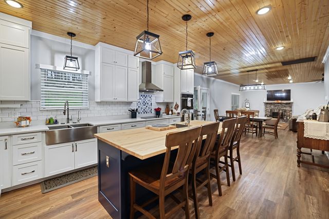 2095 Linwood Rd, Watertown, TN 37184