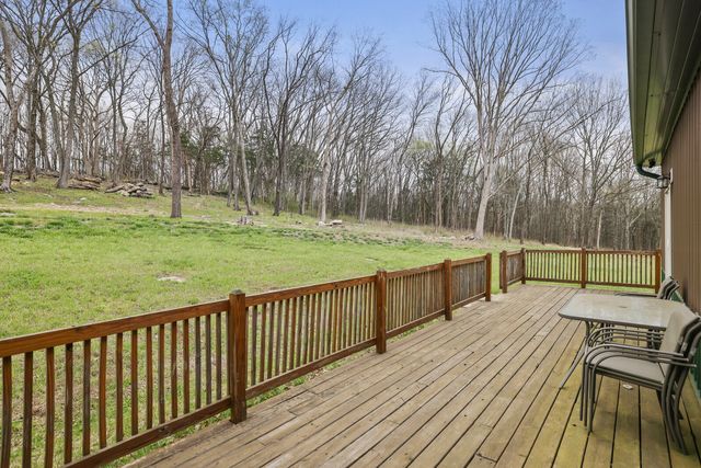 2095 Linwood Rd, Watertown, TN 37184