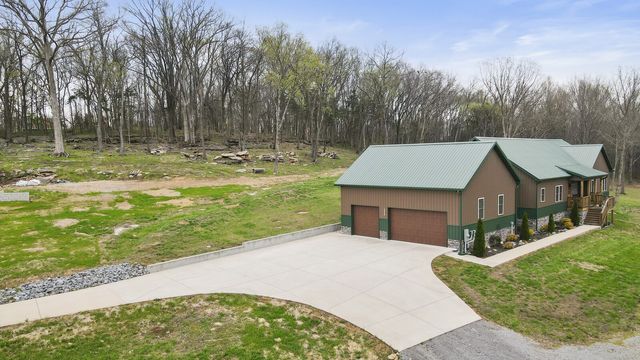 2095 Linwood Rd, Watertown, TN 37184