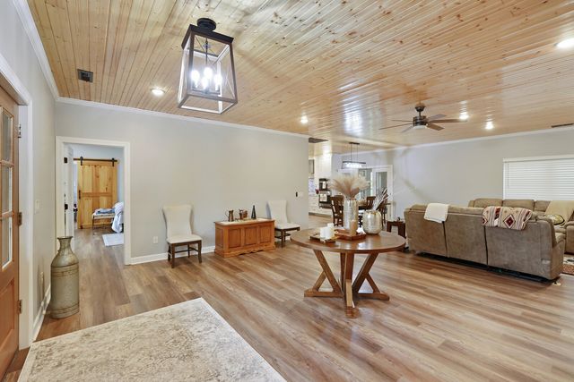 2095 Linwood Rd, Watertown, TN 37184