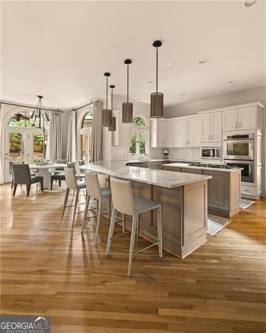 220 Powers Cove NW, Atlanta, GA 30327