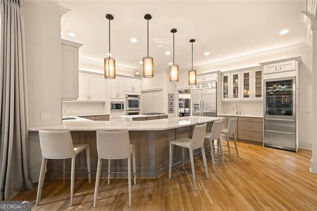 220 Powers Cove NW, Atlanta, GA 30327