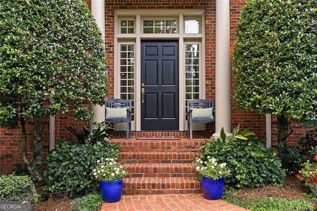 220 Powers Cove NW, Atlanta, GA 30327