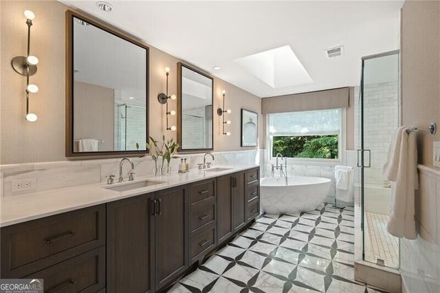 220 Powers Cove NW, Atlanta, GA 30327