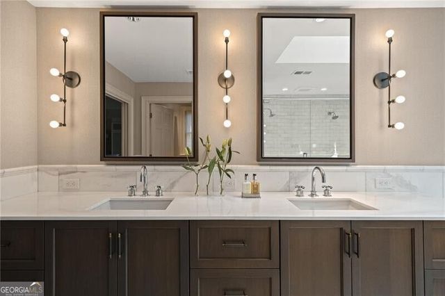 220 Powers Cove NW, Atlanta, GA 30327