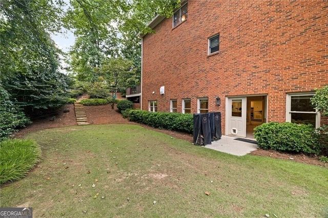 220 Powers Cove NW, Atlanta, GA 30327