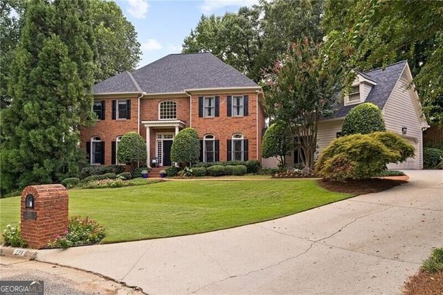 220 Powers Cove NW, Atlanta, GA 30327