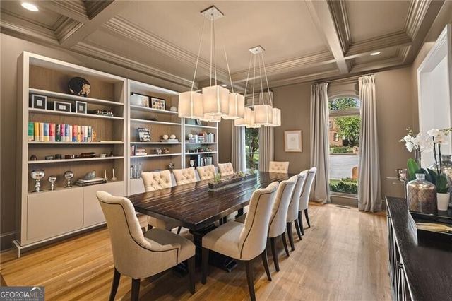 220 Powers Cove NW, Atlanta, GA 30327