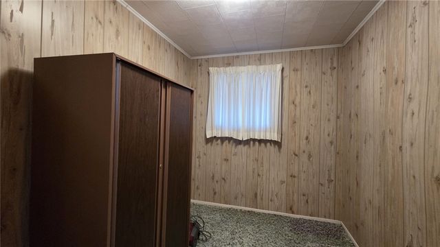 225 McKinley Avenue, East Vandergrift, PA 15629