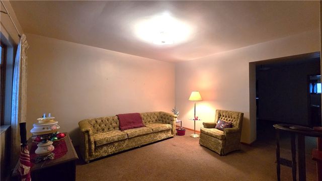 225 McKinley Avenue, East Vandergrift, PA 15629