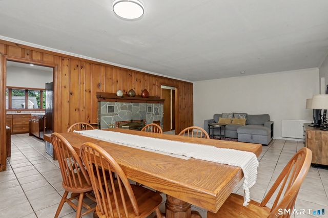 33 Pamlynn Road, Stamford, CT 06905