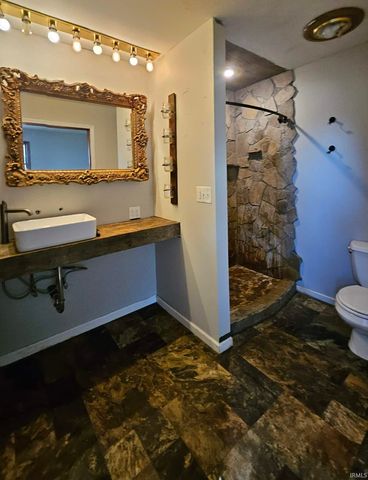 5872 W 550 N, Sharpsville, IN 46068