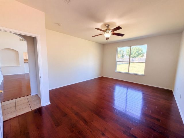 217 Green Acres Drive, Murphy, TX 75094