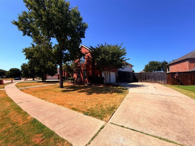 217 Green Acres Drive, Murphy, TX 75094