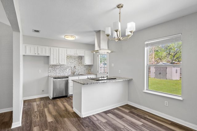 625 Little Lane, Mansfield, TX 76063