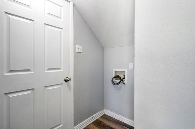 625 Little Lane, Mansfield, TX 76063