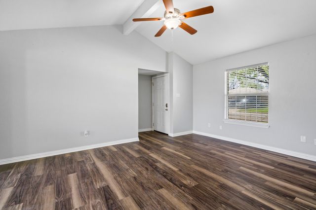 625 Little Lane, Mansfield, TX 76063