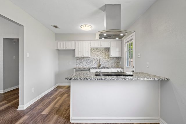 625 Little Lane, Mansfield, TX 76063