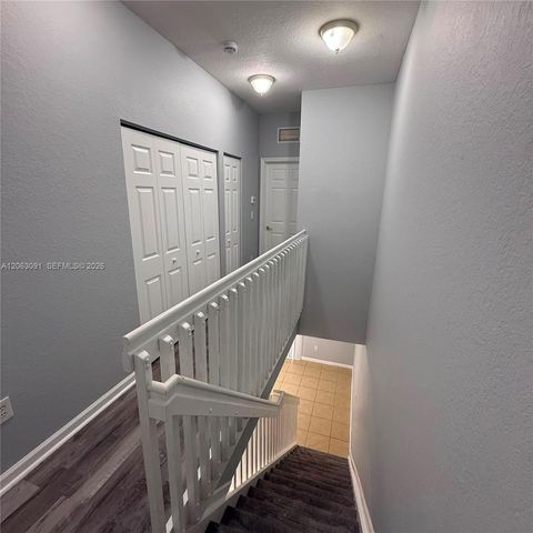 8811 S ISLES CR 8811, Tamarac, FL 33321