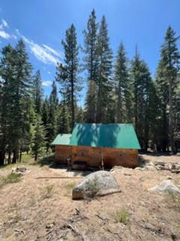 Image 16 of property listing at 0 Hlk135-Cabin @ Heart Meadow, Sequoia National Prk, CA 93262