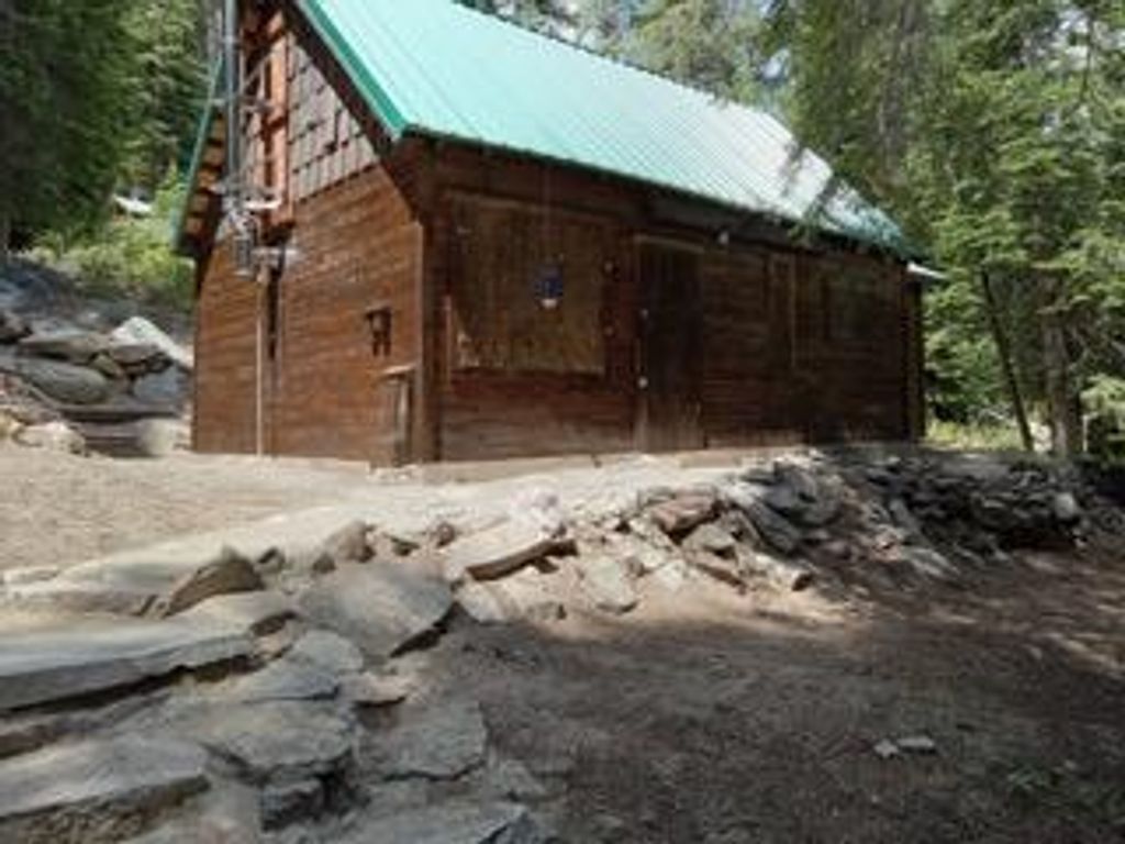 Image 21 of property listing at 0 Hlk135-Cabin @ Heart Meadow, Sequoia National Prk, CA 93262