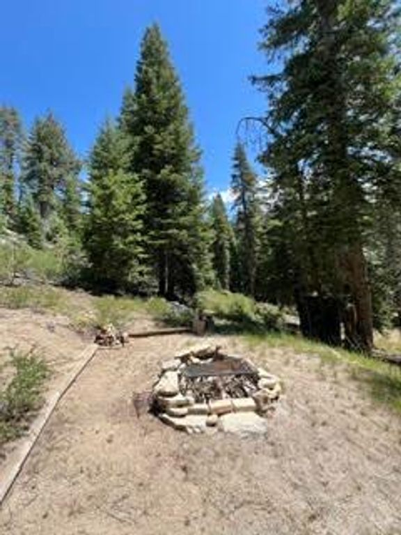 Image 9 of property listing at 0 Hlk135-Cabin @ Heart Meadow, Sequoia National Prk, CA 93262