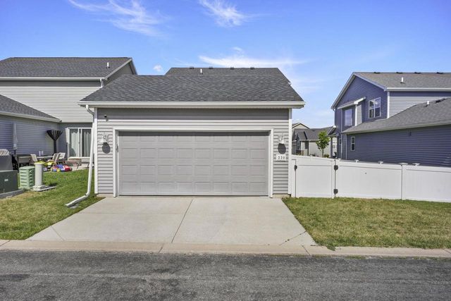 230 Breezy Grass Way, Madison, WI 53718