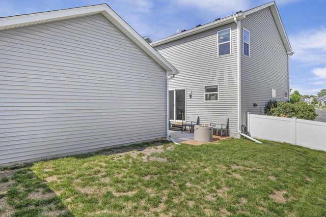 230 Breezy Grass Way, Madison, WI 53718