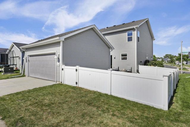 230 Breezy Grass Way, Madison, WI 53718