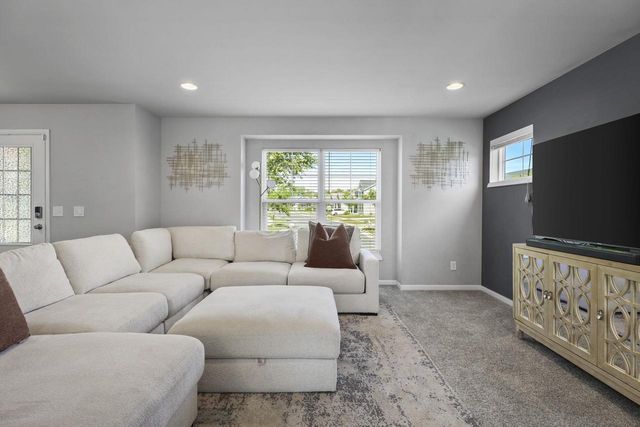230 Breezy Grass Way, Madison, WI 53718