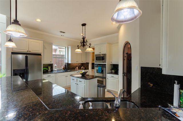 5096 Oakhurst Lane, Frisco, TX 75034