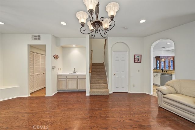 25951 Stafford Canyon Road B, Stevenson Ranch, CA 91381