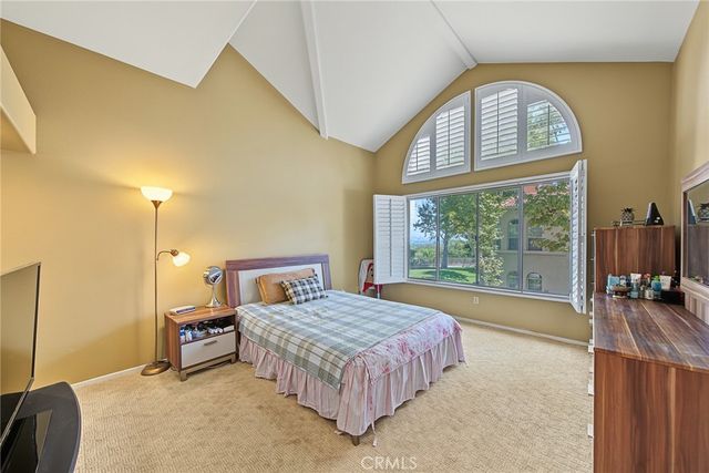 25951 Stafford Canyon Road B, Stevenson Ranch, CA 91381