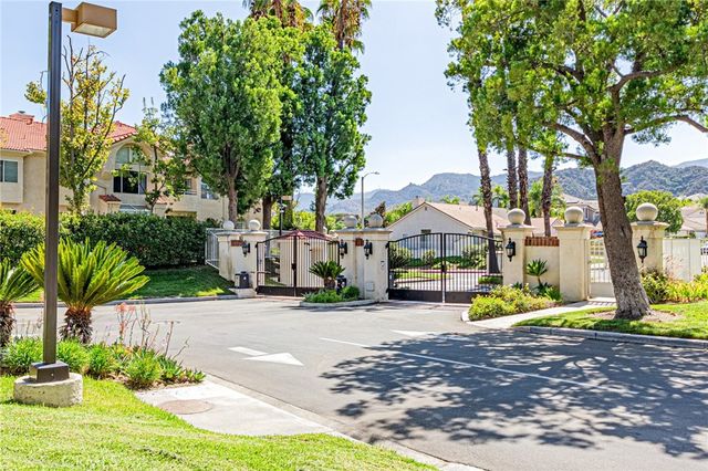 25951 Stafford Canyon Road B, Stevenson Ranch, CA 91381