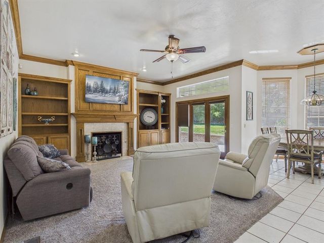 809 Fox Run Trail, Edmond, OK 73034