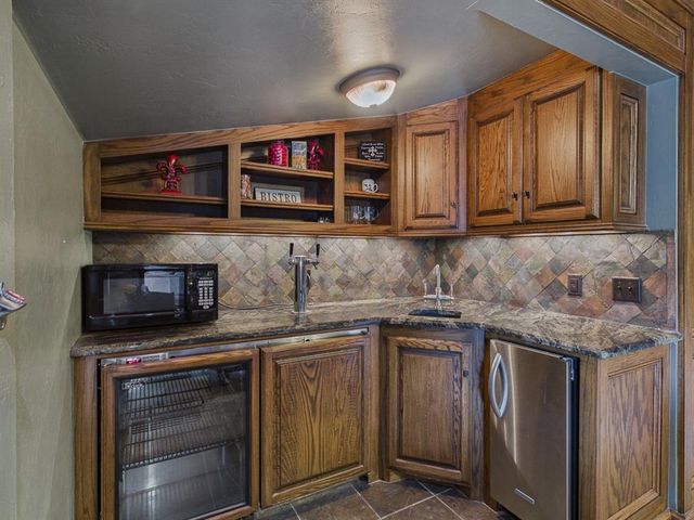 809 Fox Run Trail, Edmond, OK 73034