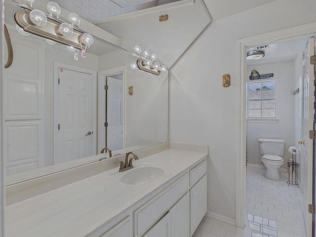 809 Fox Run Trail, Edmond, OK 73034