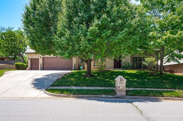 809 Fox Run Trail, Edmond, OK 73034