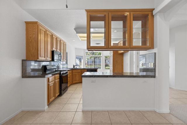 450 Baguette Pl, Folsom, CA 95630