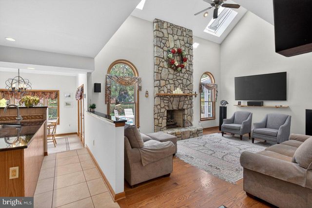 13 BROOKSIDE COURT, Cranbury, NJ 08512