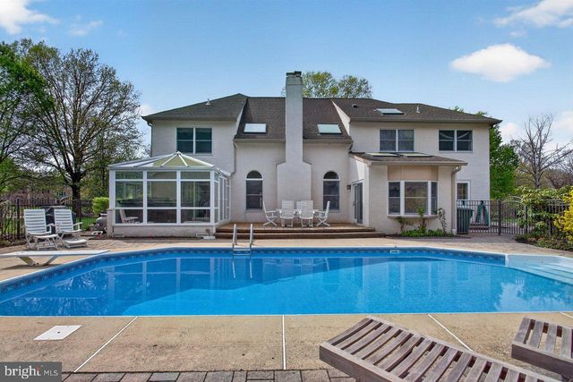 13 BROOKSIDE COURT, Cranbury, NJ 08512