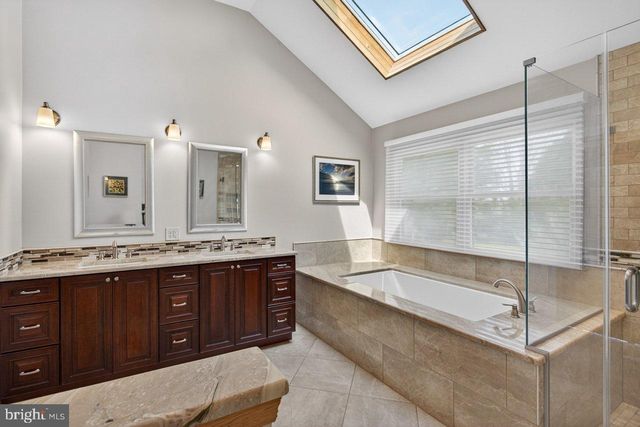 13 BROOKSIDE COURT, Cranbury, NJ 08512