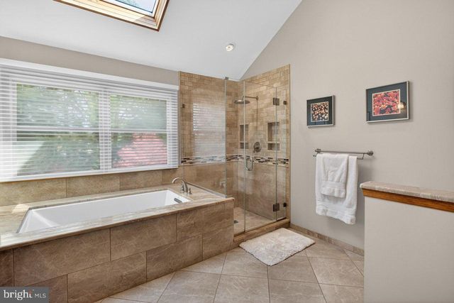 13 BROOKSIDE COURT, Cranbury, NJ 08512